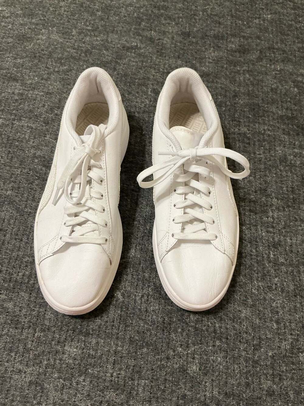 Puma Smash v2 Leather Casual Sneakers Womens Size US 8.5 Color White